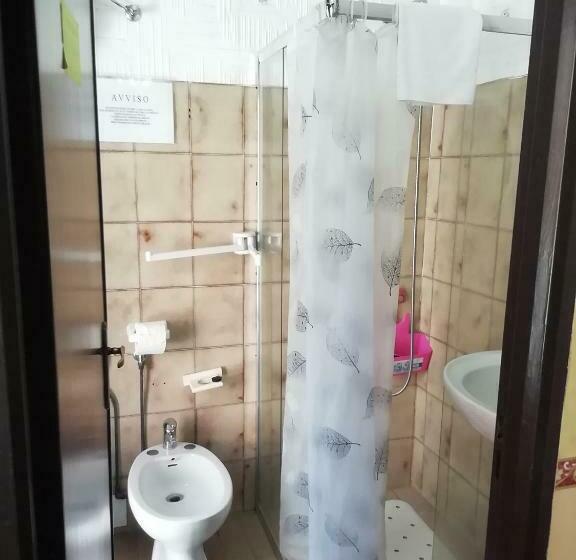 スタンダードトリプルルーム, La Carina