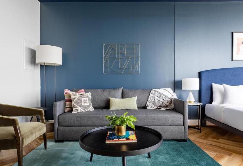 استودیوی لوکس, Mint House Dallas   Downtown