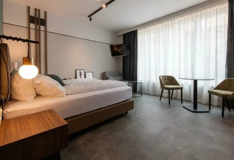 デラックスルーム, Metropol Apartments & Suites
