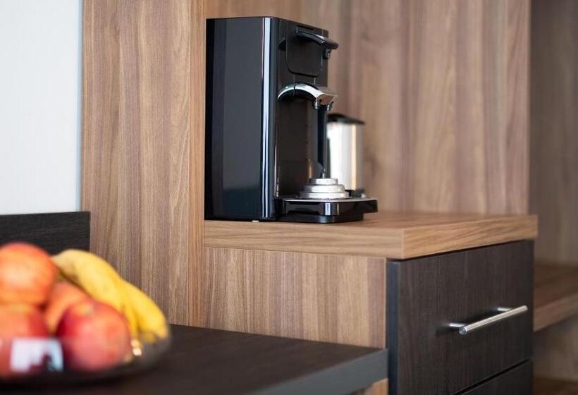 Номер Deluxe, Metropol Apartments & Suites