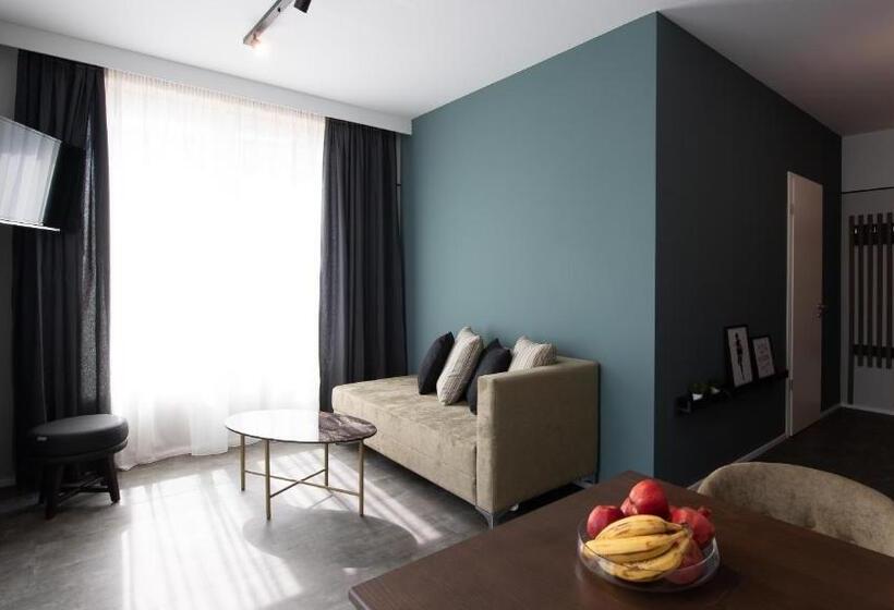 Люкс Вид на Реку, Metropol Apartments & Suites