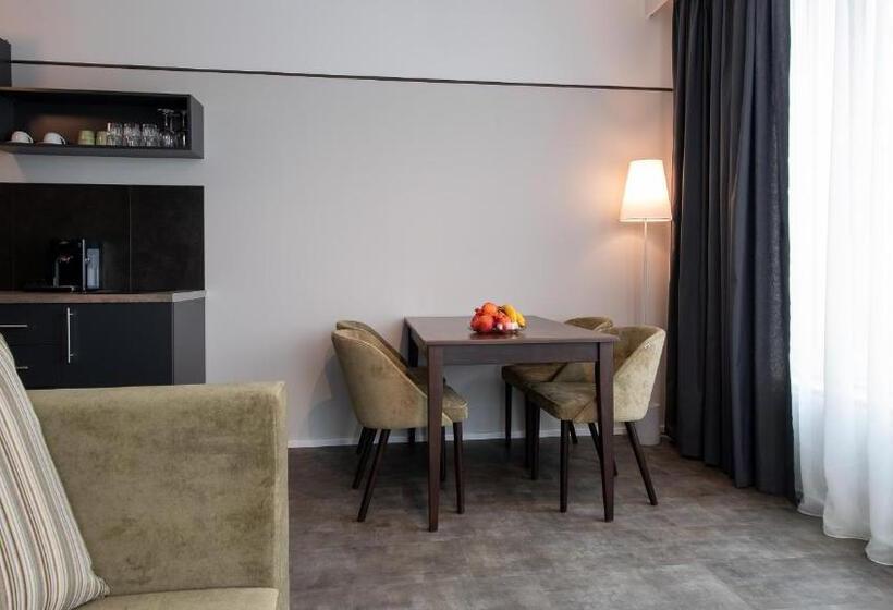 Люкс Вид на Реку, Metropol Apartments & Suites