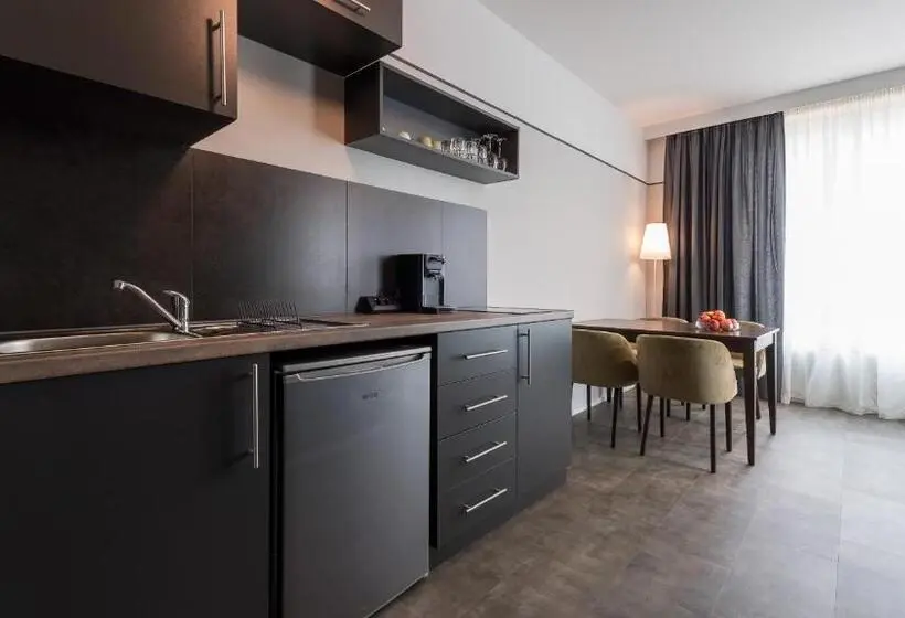 リバービュースイート, Metropol Apartments & Suites
