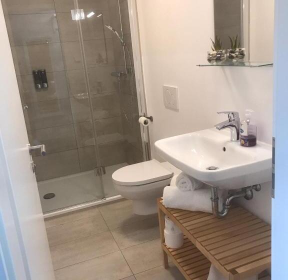 Апартаменты Deluxe 1 Спальня, Metropol Apartments & Suites