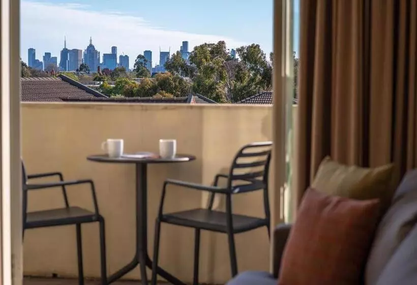 エクゼクティブアパートメントの３ベッドルーム, Aligned Corporate Residences Kew