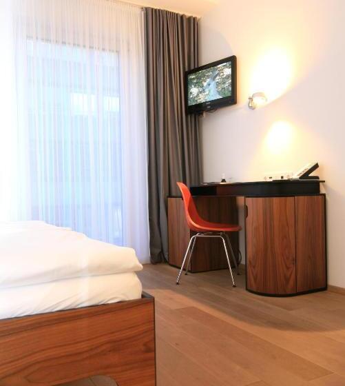 스탠다드 룸, Chelsea