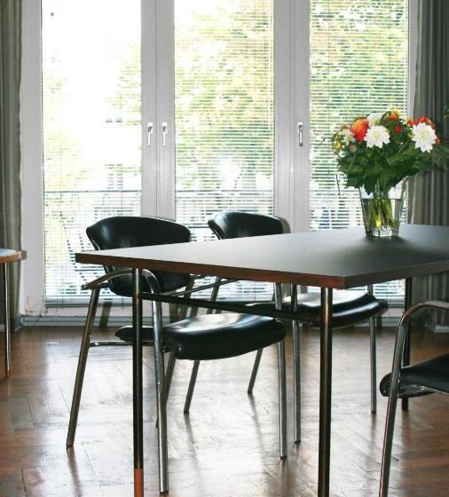 발코니가 있는 스위트, Chelsea