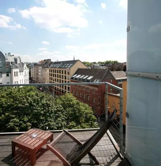 سوییت دوبلکس, Chelsea
