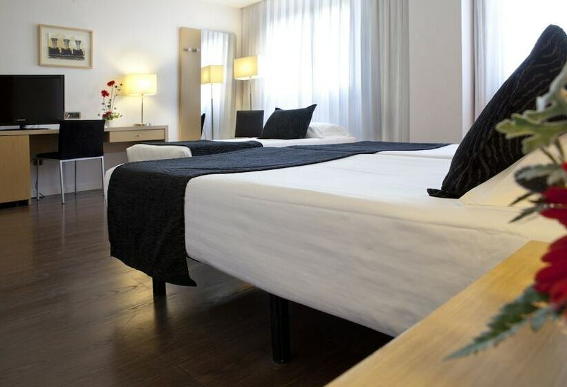 스탠다드 트리플 룸, Civis Luz Castellón 4s