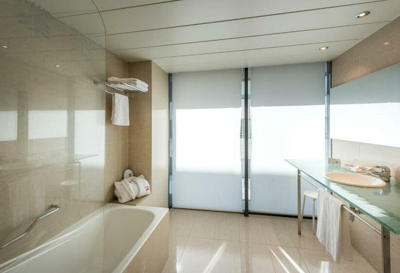 도시전망 디럭스룸 킹침대, Civis Luz Castellón 4s