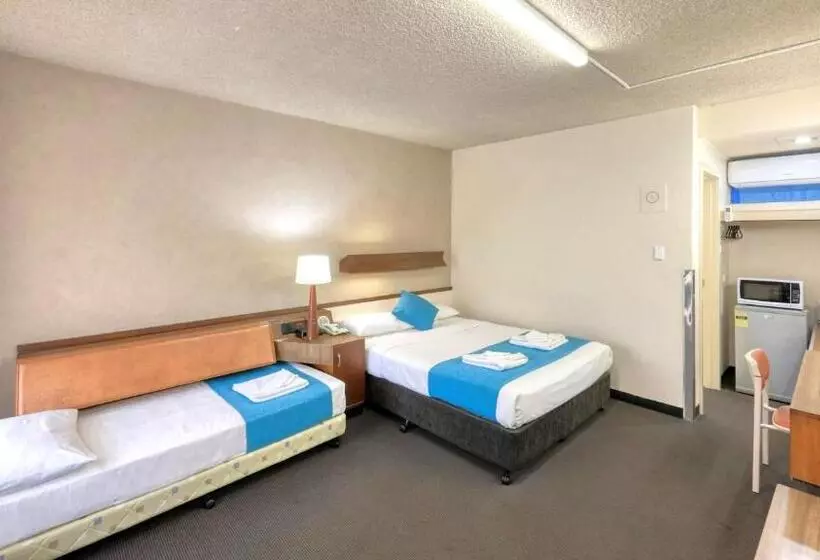 クイーンサイズベッドのスタンダードルーム, Goulburn Central Motel