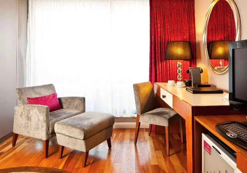 スタンダードルーム, Mercure Brigstow Bristol