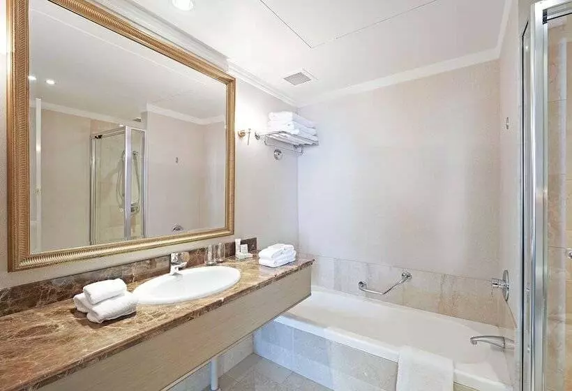 Deluxe Room, Parmelia Hilton Perth