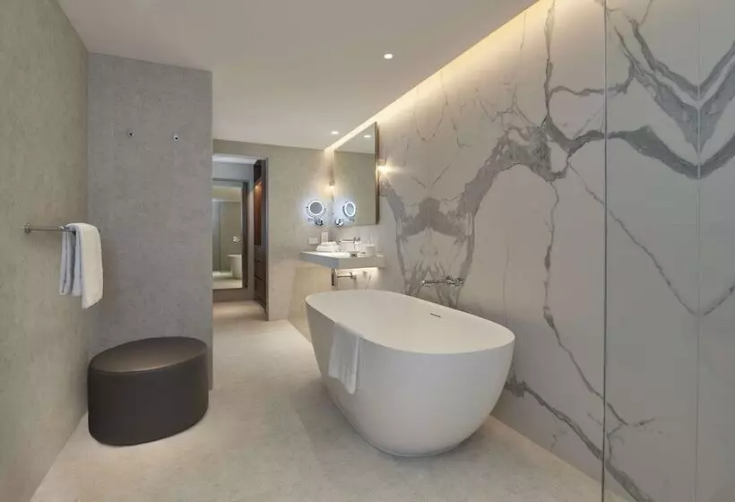 Premium Suite, Parmelia Hilton Perth