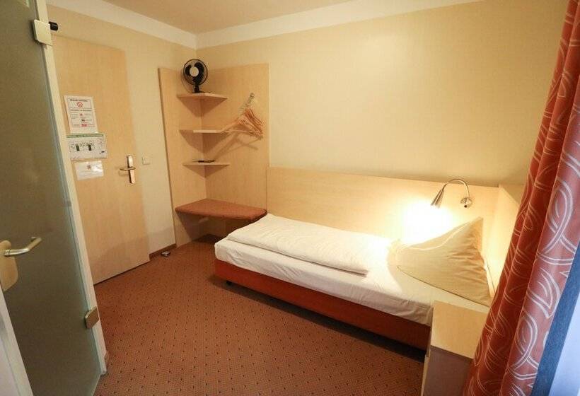 חדר אקונומי יחיד, Petul An Der Zeche