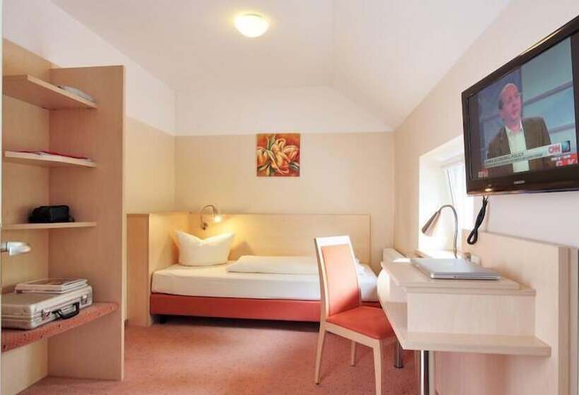 Quarto Estandar Individual, Petul An Der Zeche