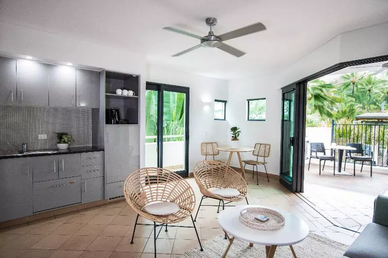 سوییت با چشمانداز استخر, Port Douglas Peninsula Boutique Hotel Adults Only Haven