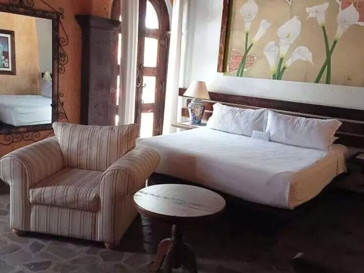 سوییت جونیور, Boutique Posada De Las Flores Loreto
