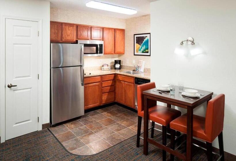 스위트, Residence Inn Kansas City Overland Park