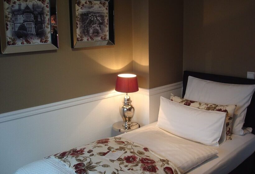 标准单人间, Sir & Lady Astor