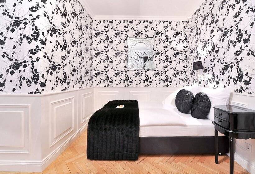 高级单人间, Sir & Lady Astor