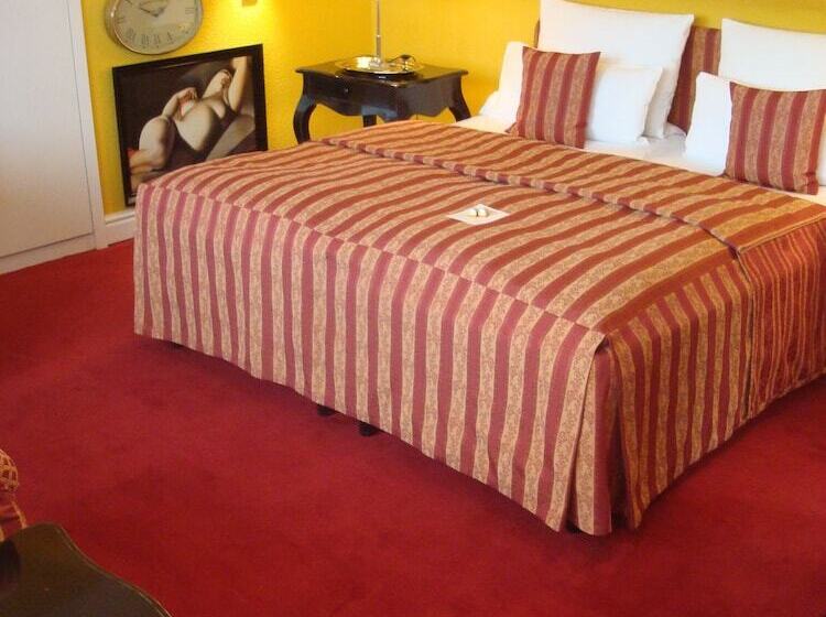 高级大房间, Sir & Lady Astor