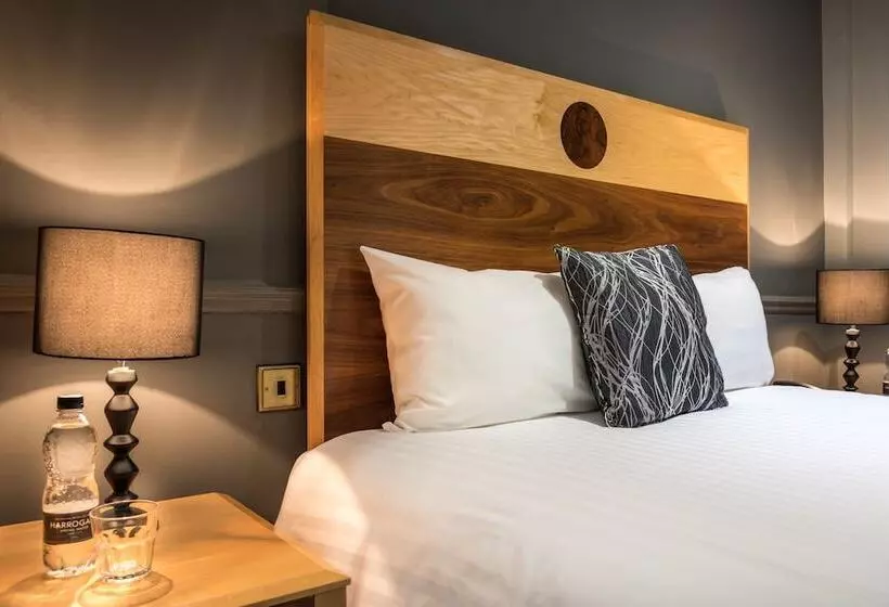 اتاق لوکس, The Swan Hotel, Stafford, Staffordshire