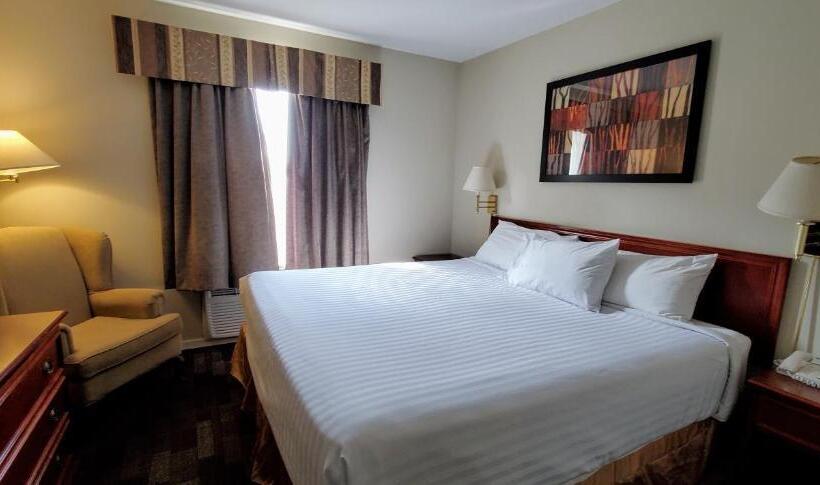 Deluxe Suite King Bed, Travelodge By Wyndham Stony Plain
