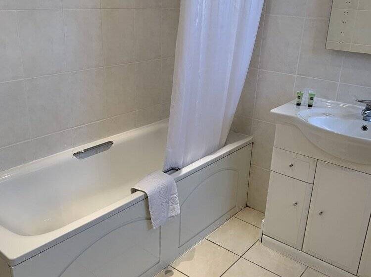 חדר דלוקס, The Trouville Bournemouth