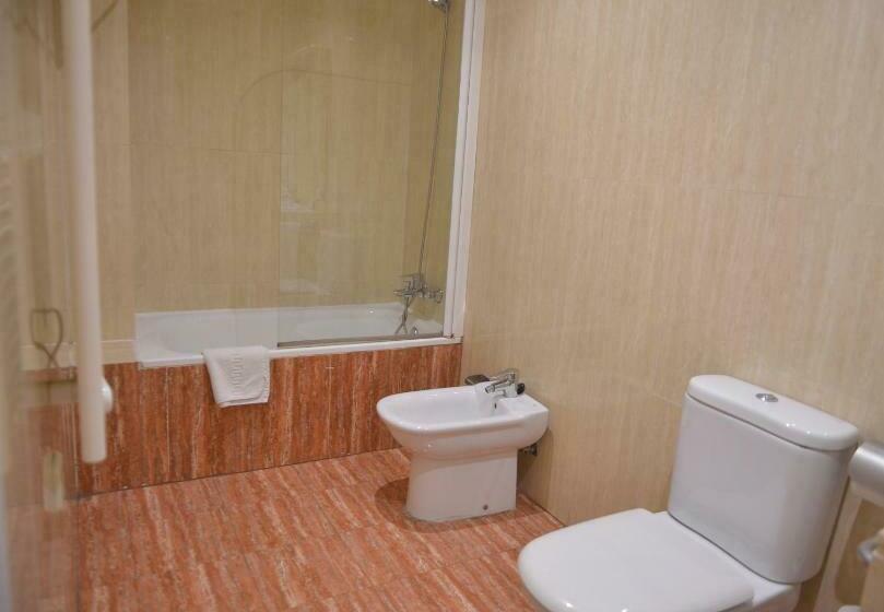 غرفة قياسية فردية, Velilla