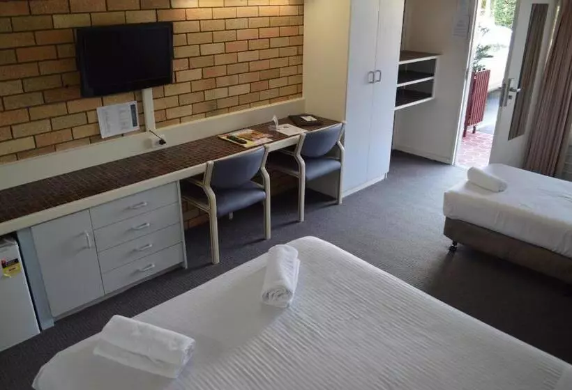 Economy Triple Room, Wanderlight Motor Inn