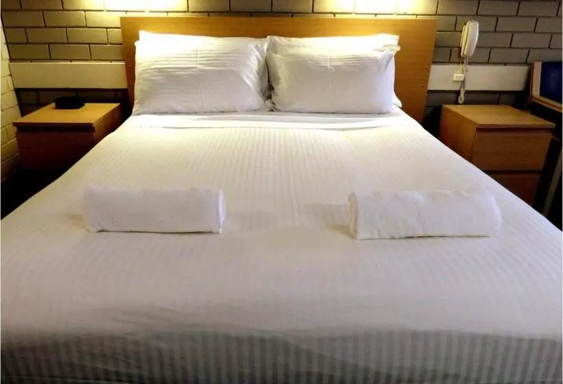 Economy Triple Room, Wanderlight Motor Inn