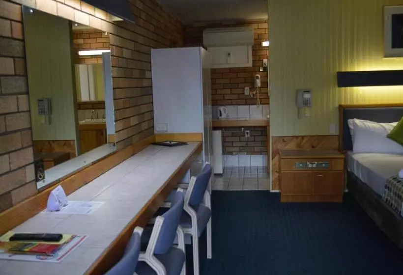 Deluxe Quadruple Room, Wanderlight Motor Inn