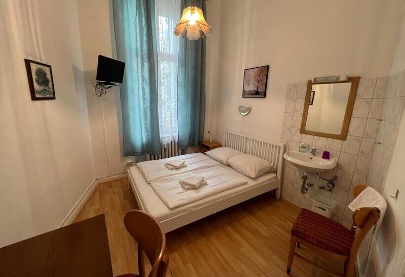 اتاق استاندارد با سرویس بهداشتی مشترک, Pension Spree