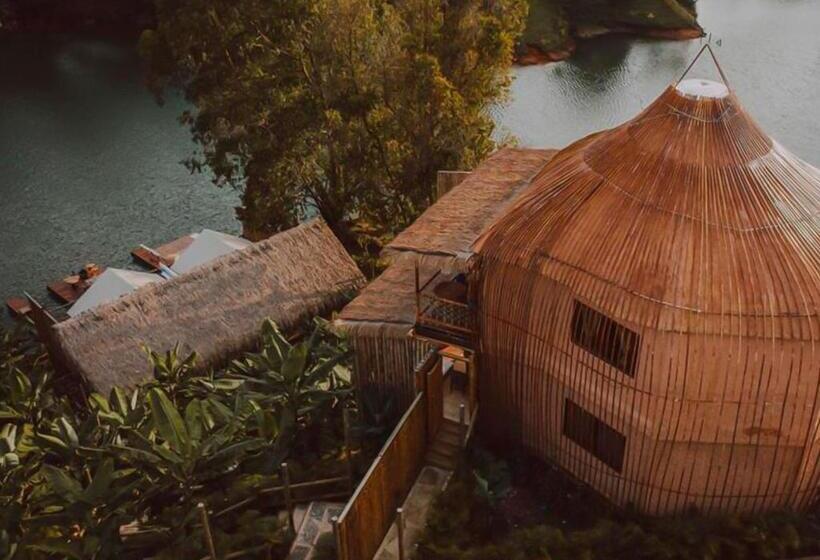 جناح عائلي, Atma Eco Village