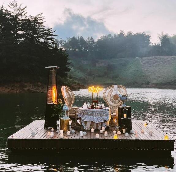 غرفة قياسية رباعية, Atma Eco Village