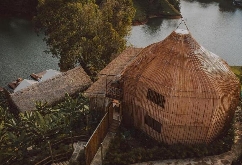 جناح عائلي, Atma Eco Village