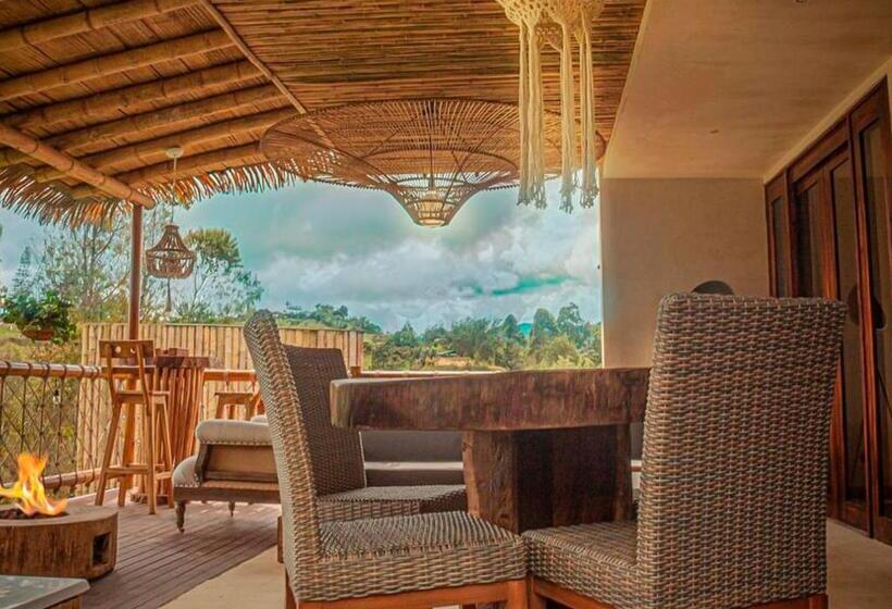 جناح عائلي, Atma Eco Village