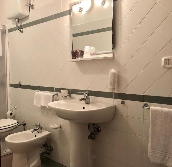 اتاق استاندارد چهار تخته, Residenza Pitigliano Gens Petilia   Nuova Gestione