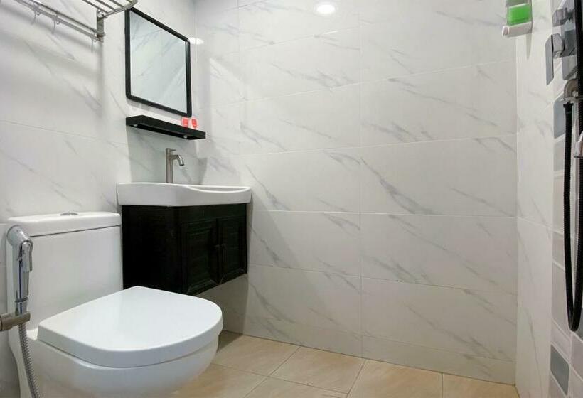 スタンダードルーム, Oyo 90039 Coop  Kangar