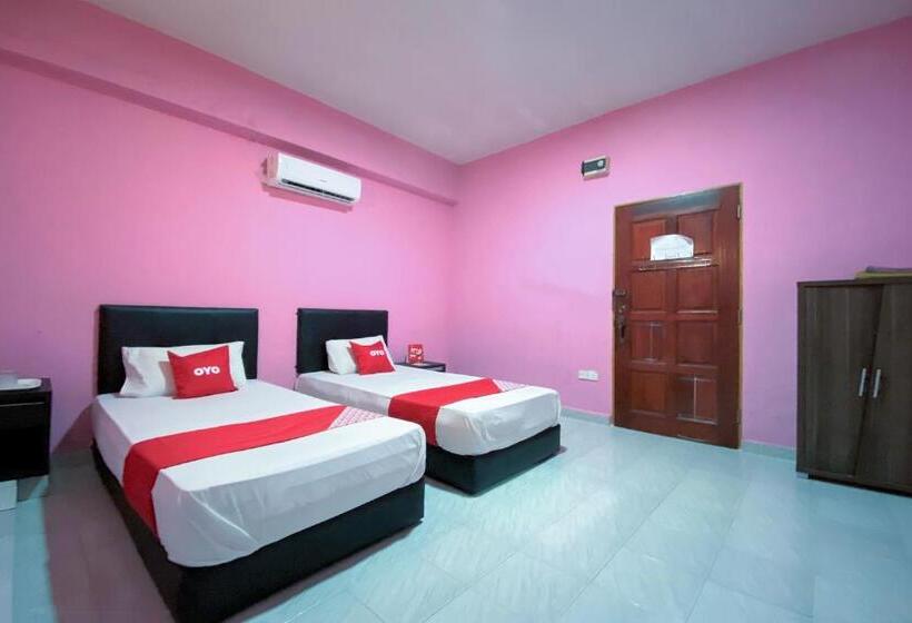 デラックスルーム, Oyo 90039 Coop  Kangar