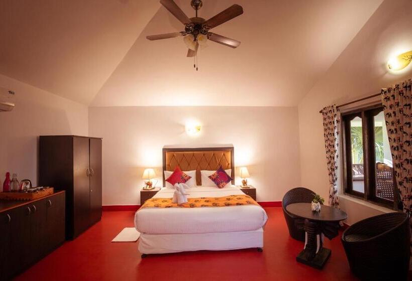 キャビン, Tuskers Hill By Poppys Anaikatti