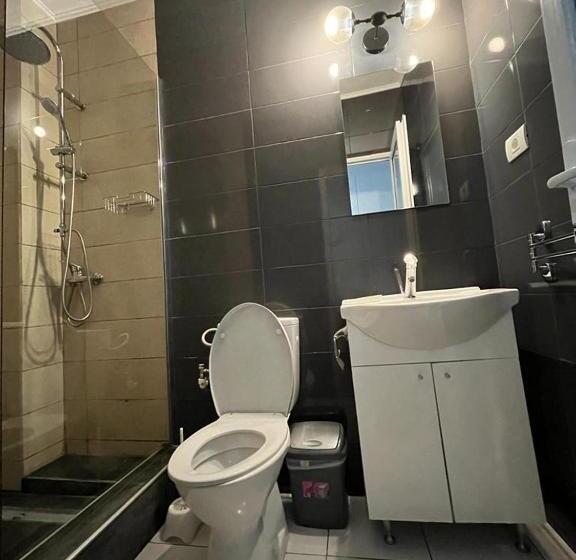 バルコニー付きスタンダードトリプルルーム, Glow Guesthouse Costinesti