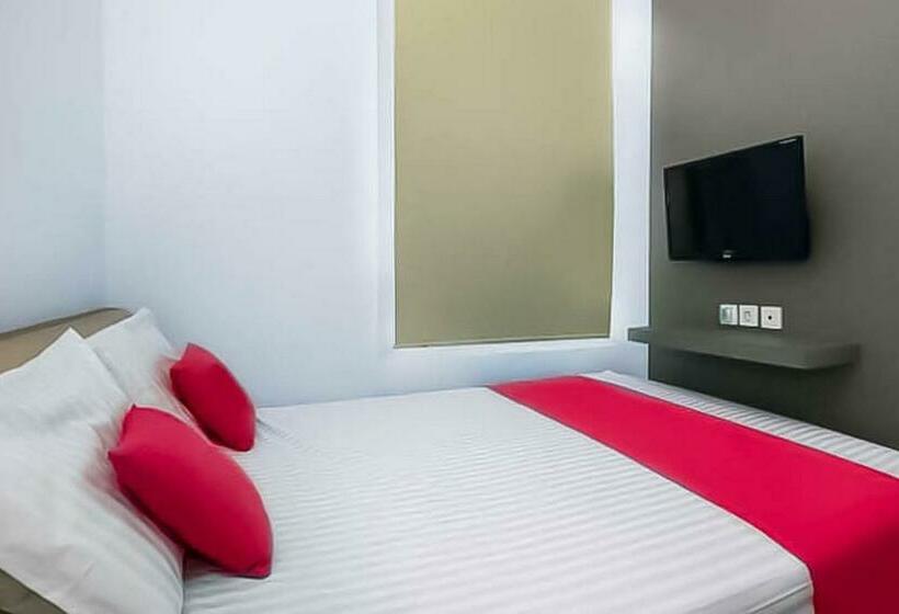 Номер Стандарт, Reddoorz Near Stasiun Lawang