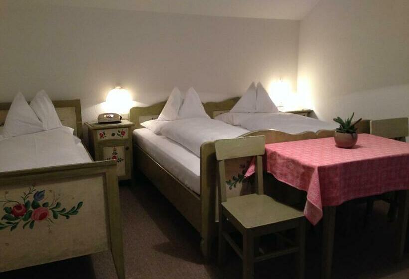 标准三人间, Bad Winkel