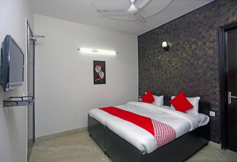 اتاق استاندارد, Oyo 28003 Maira Stays