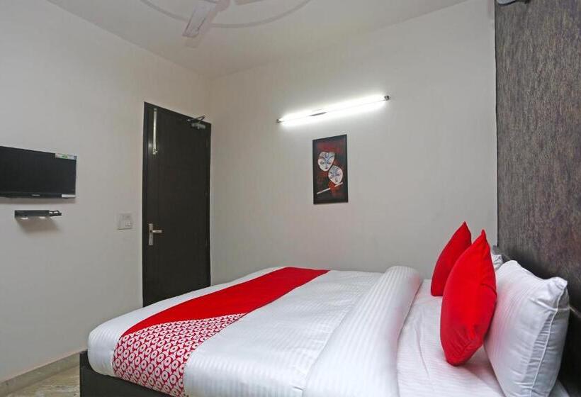 اتاق استاندارد, Oyo 28003 Maira Stays