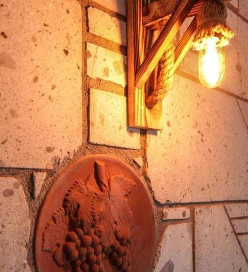 スタンダードトリプルルーム, Lebedos Apart