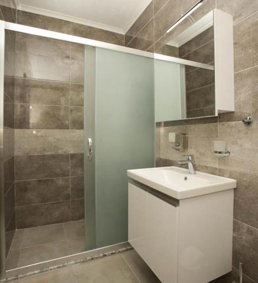 ファミリールーム, Lebedos Apart