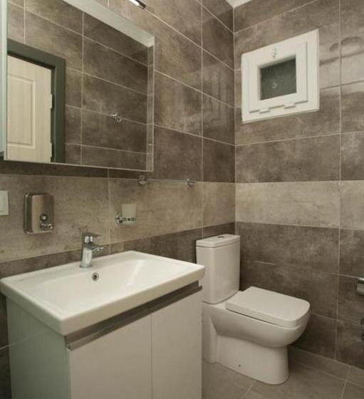 ファミリールーム, Lebedos Apart